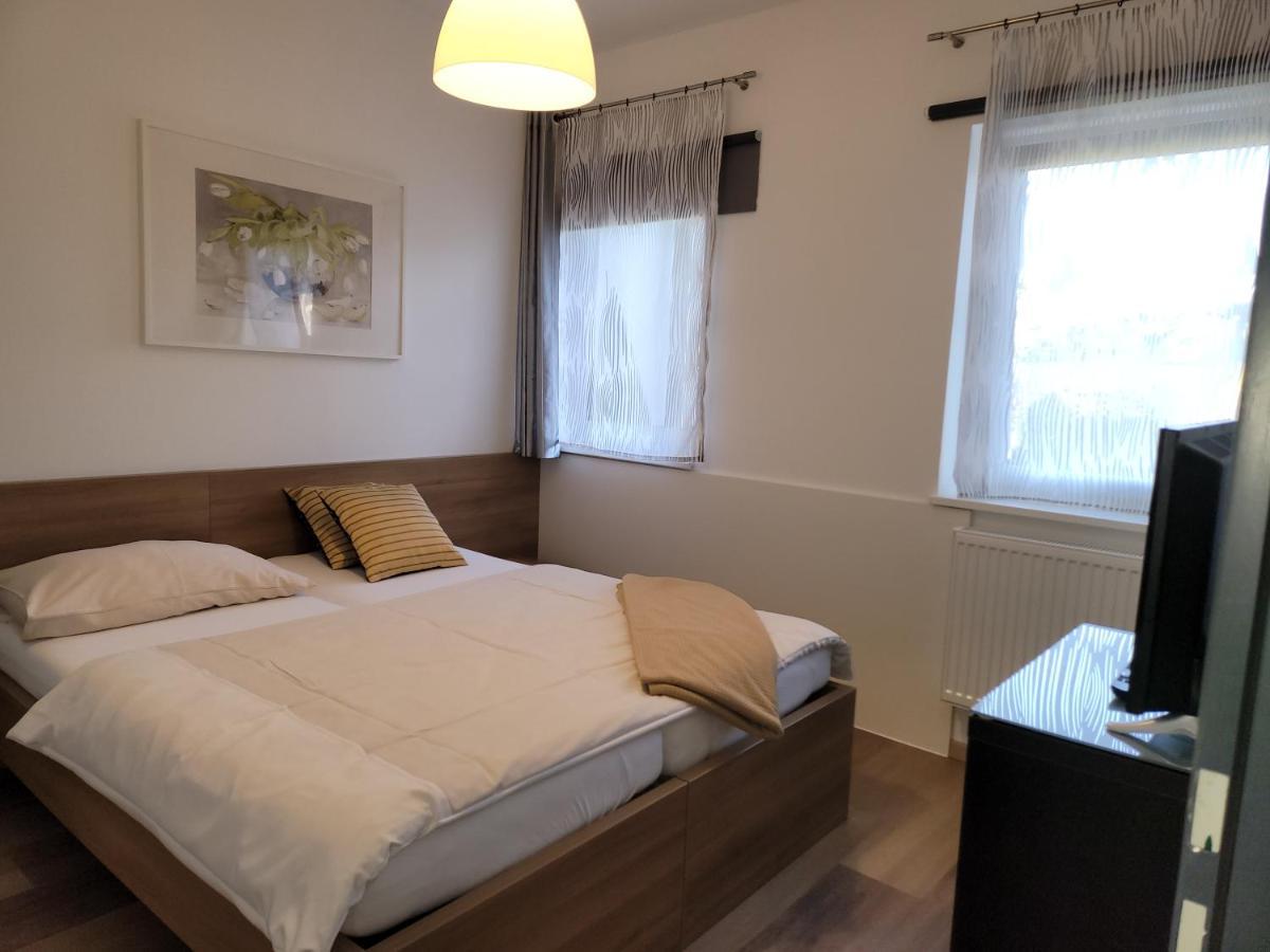 Apartmenthausmannstaetten Hausmannstatten 외부 사진